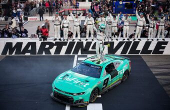 Chase Elliott Vence Martinsville Estrategia Ousada Hendrick