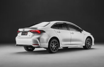 Corolla Toyota Reajusta Precos Para Marco De 2026 Hibrido Gl