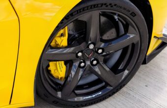 Corvette Z06 Com Volante A Direita Redefine Desempenho Globa