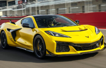 Corvette Zr1 Esmaga Recorde Do Lightning Lap E Supera Mclare