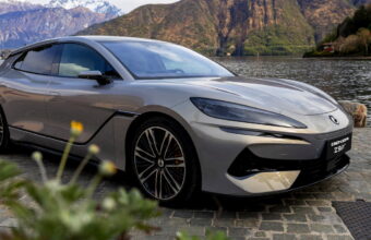 Denza Z9 GT Da BYD Bate Recorde Mundial De Autonomia Eletric