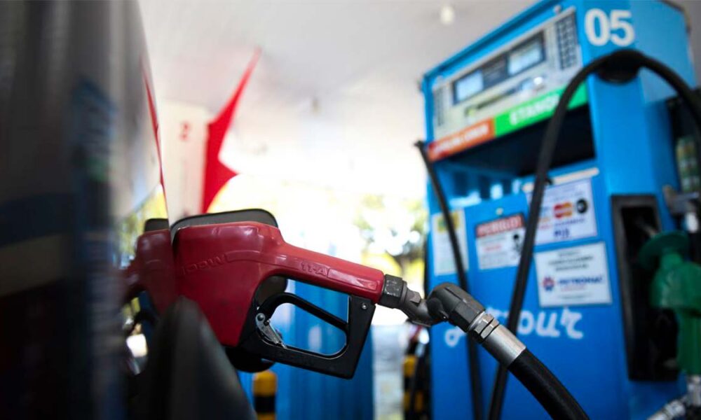 Diesel E Gasolina Conflito Global E Tributacao Elevam Precos