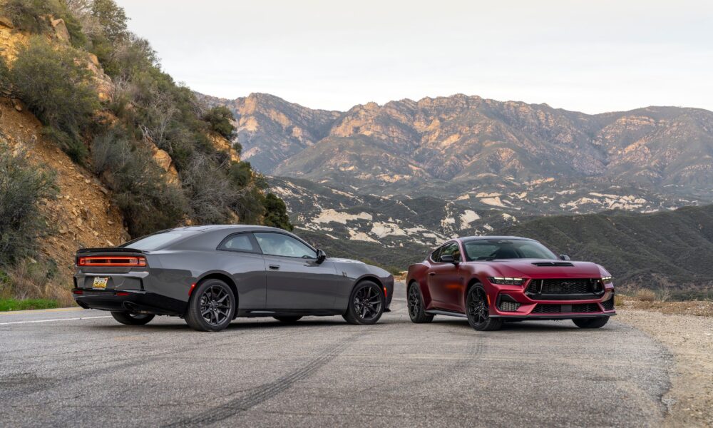 Dodge Charger Vs Ford Mustang O Duelo De Duas Filosofias Hero Scaled