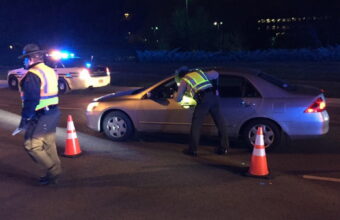 Escandalo No Tennessee Policial E Retreinado Apos Prisoes In