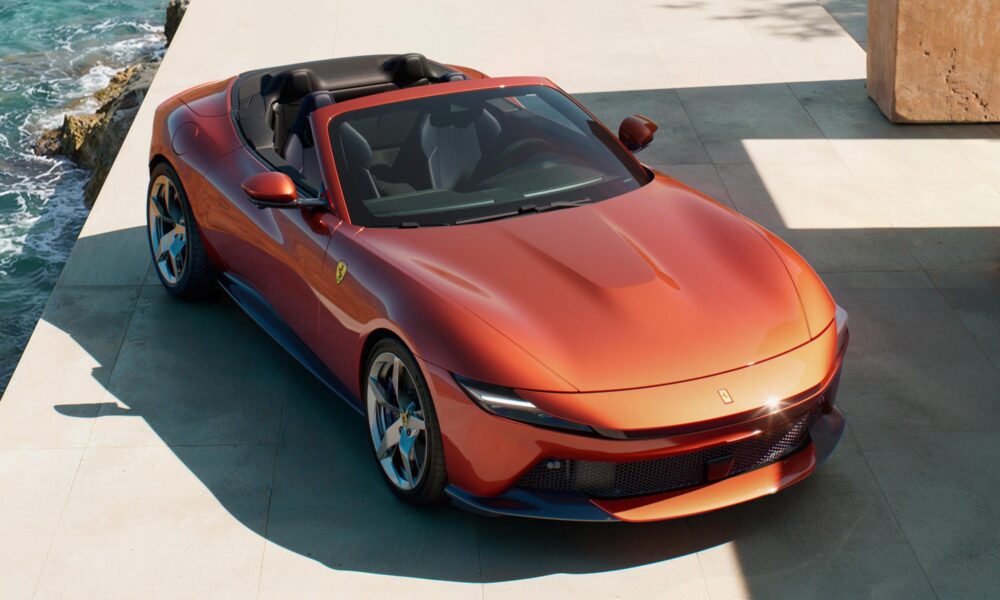 Ferrari Amalfi Spider Chega Com Capota De Tecido E Poderoso Hero Scaled