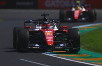 Ferrari Zomba De Criticas Com Mario Kart No Volante De Charl