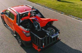 Fiat Strada Lider De Vendas Mas Tambem Alvo Preferencial De