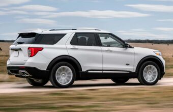 Ford Recalls 605 000 Vehicles For Windshield Wiper Issue
