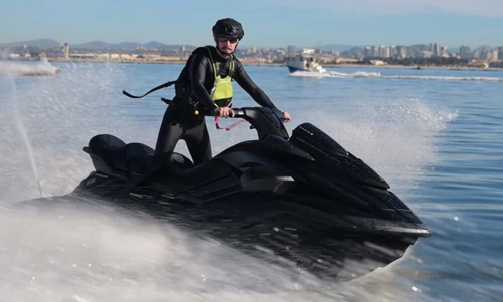 Guarda Costeira Dos Eua Adota Jet Skis De Luxo Para Operacoe