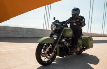 Harley Davidson Road King Special A Moto Que Desafia A Crise