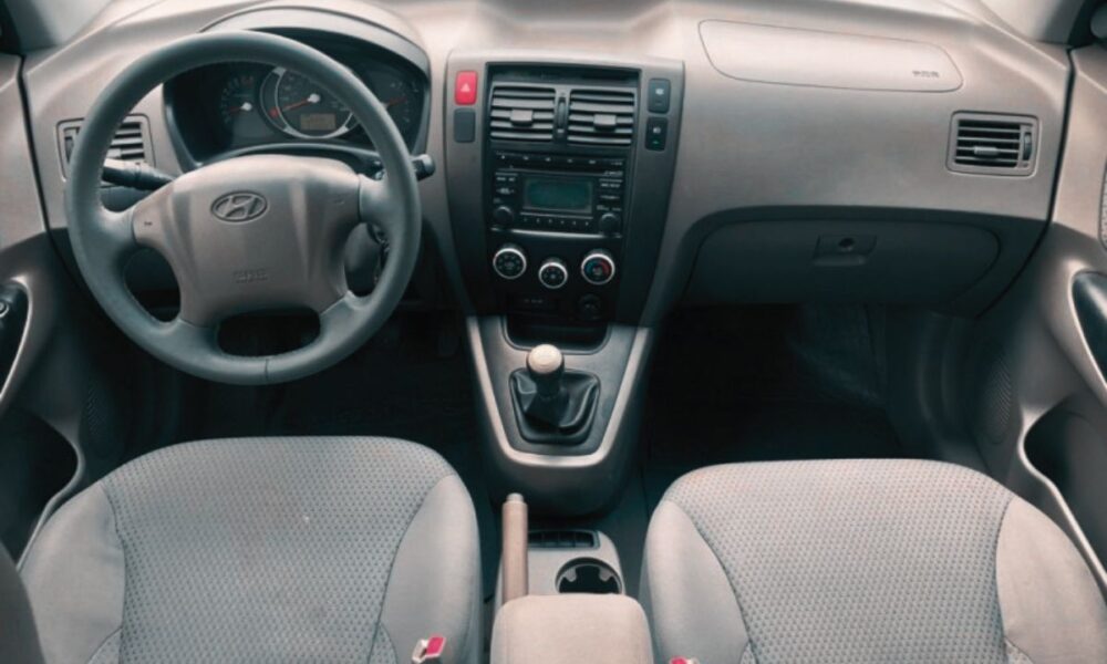 Hyundai Tucson SUV Tanque Guerra R 60 Mil Fevereiro