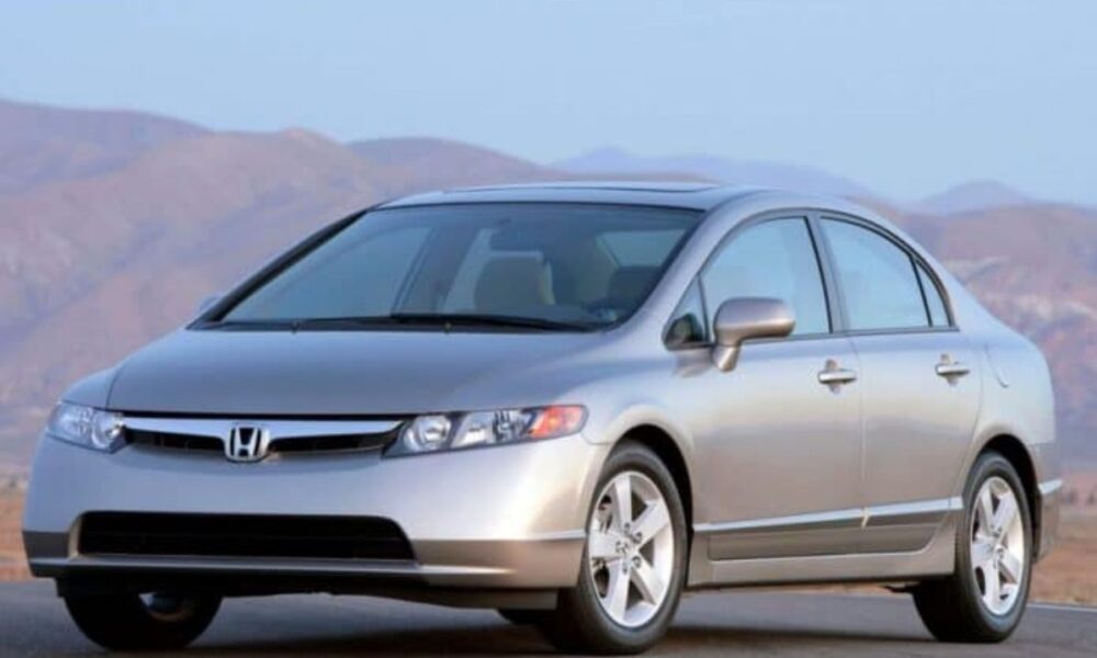 Ipva Mais Acessivel Corolla E Civic Antigos Podem Ficar Mais