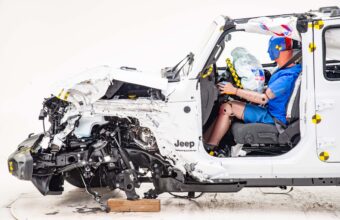 Jeep Wrangler 2026 Supera Risco De Capotamento Em Teste De C Hero Scaled