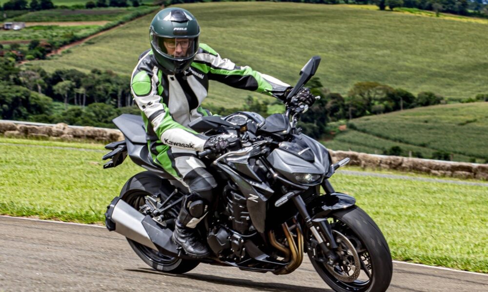 Kawasaki Z1100 Chega Ao Brasil Com Motor Maior E Pacote Elet