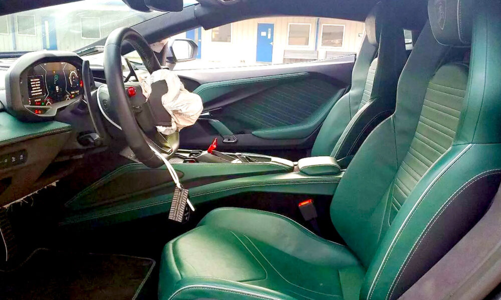 Lamborghini Revuelto Acidentado Supercarro Vai A Leilao Com