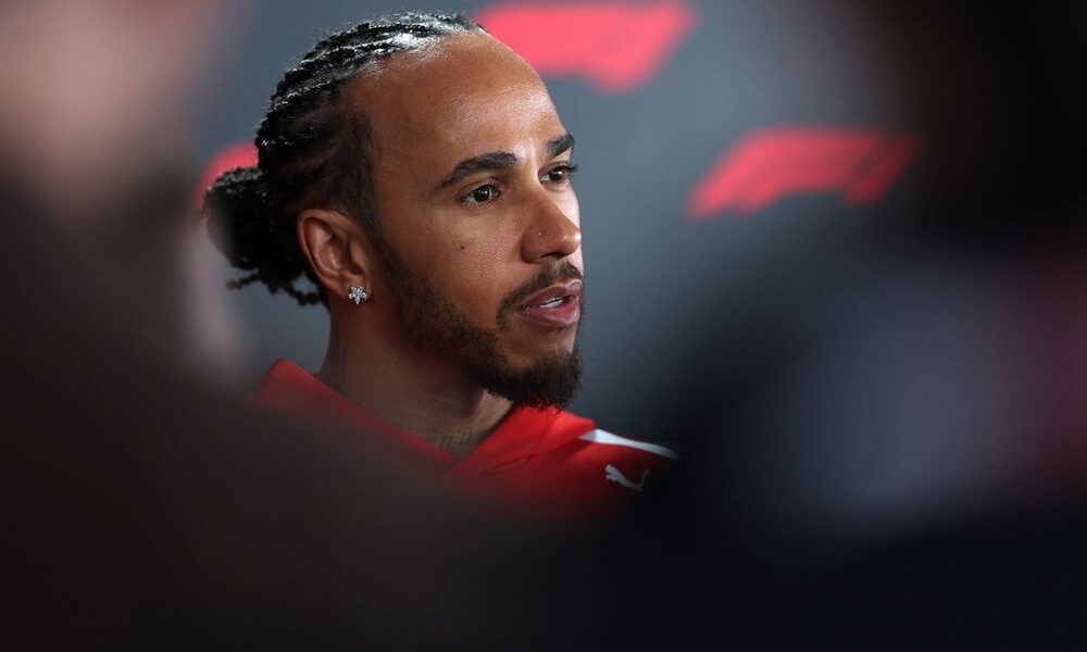 Lewis Hamilton Aprova F1 2026 Ve Regulamento Disputas