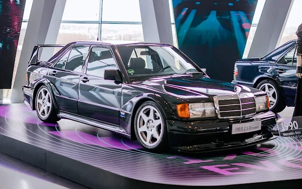 Mercedes 190 Evo Ii Brilha Exposicao Youngtimer