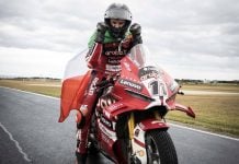 Nicolo Bulega Brilha Hat Trick Marca Abertura Agitada Do Worldsbk