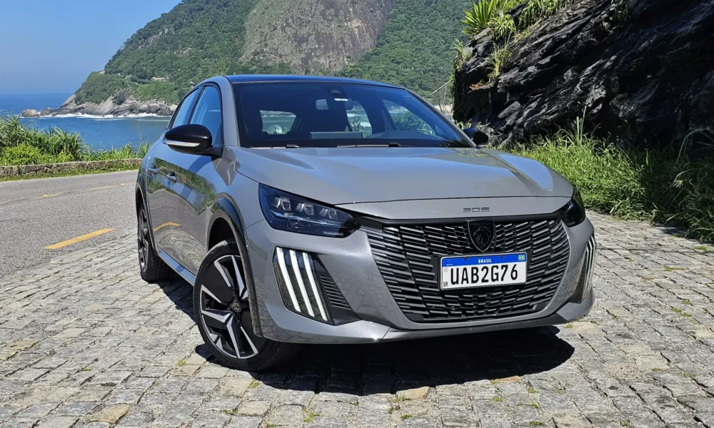 Peugeot 208 GT Hybrid Avaliacao Urbana Hatch Motor 1 0 Turbo