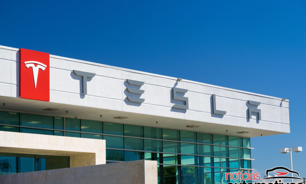 Tesla E Lges Anunciam Fabrica Bilionaria De Baterias Lfp Nos