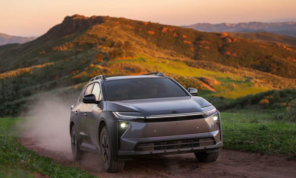 Toyota Bz Woodland 2026 SUV Eletrico Robusto Chega Para Aven
